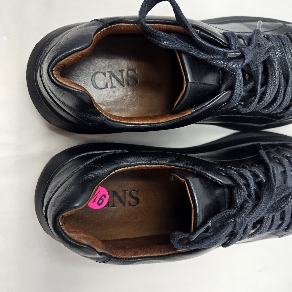 CNS Mens Sz 9.5 Black Leather Casual Comfort Sneakers Tall Wide Comfort Heel - Picture 9 of 11